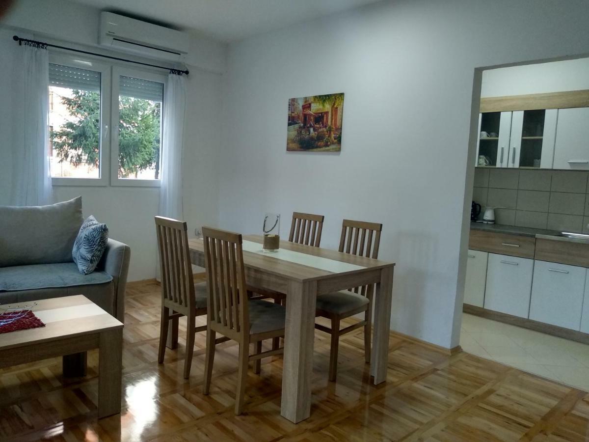 Tea Apartment Kumanovo Exteriör bild